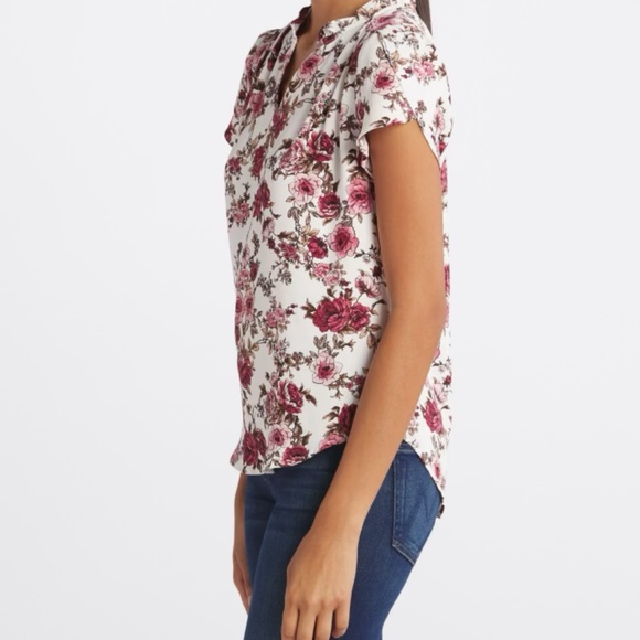 41 Hawthorn Tiffany Tulip Sleeve Blouse - Picture 3 of 4